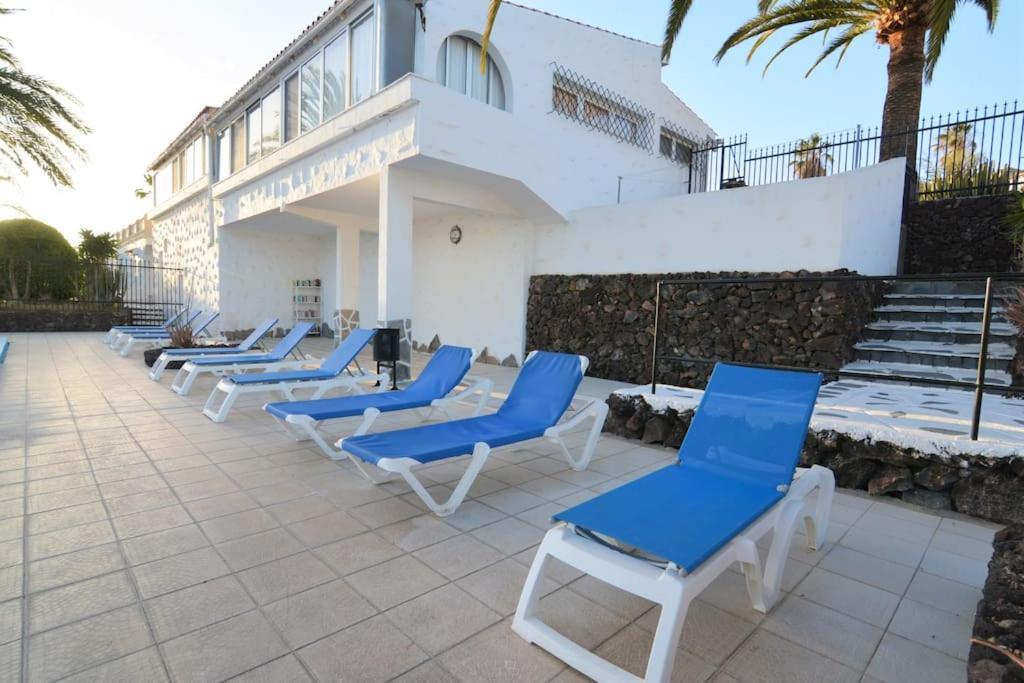 Con Piscina Comunitaria Y Terraza Privada *